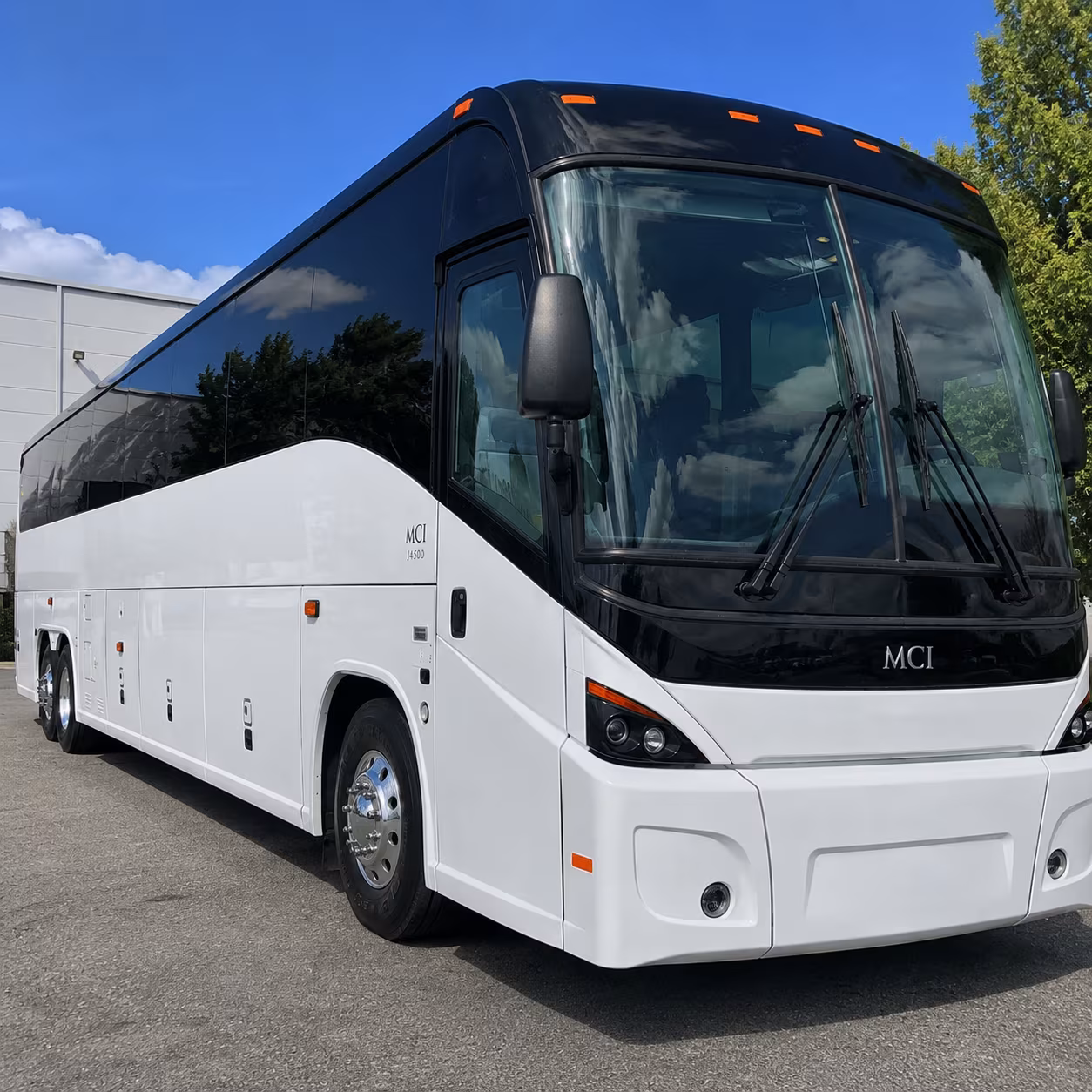 getting your group to lax and long beach airport for government and military travel