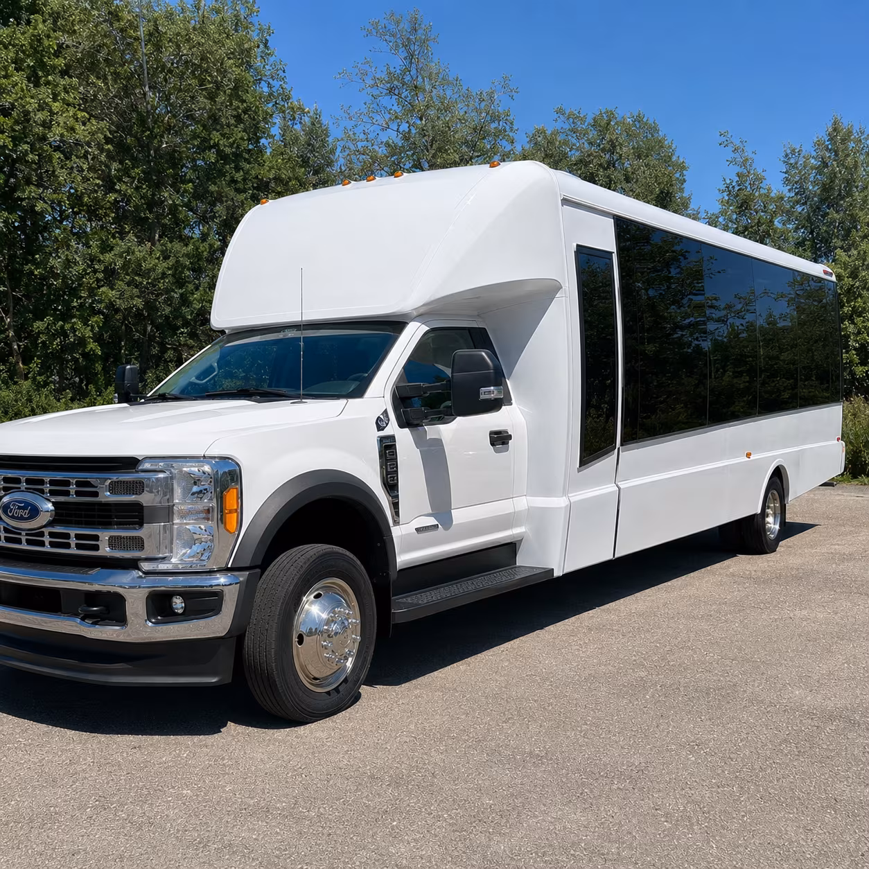 lynwood long distance transportation onboard seating