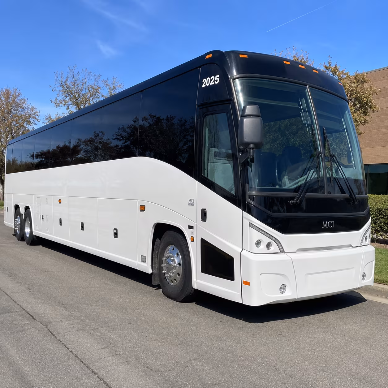 prom graduation and school event buses serving lynwood unified
