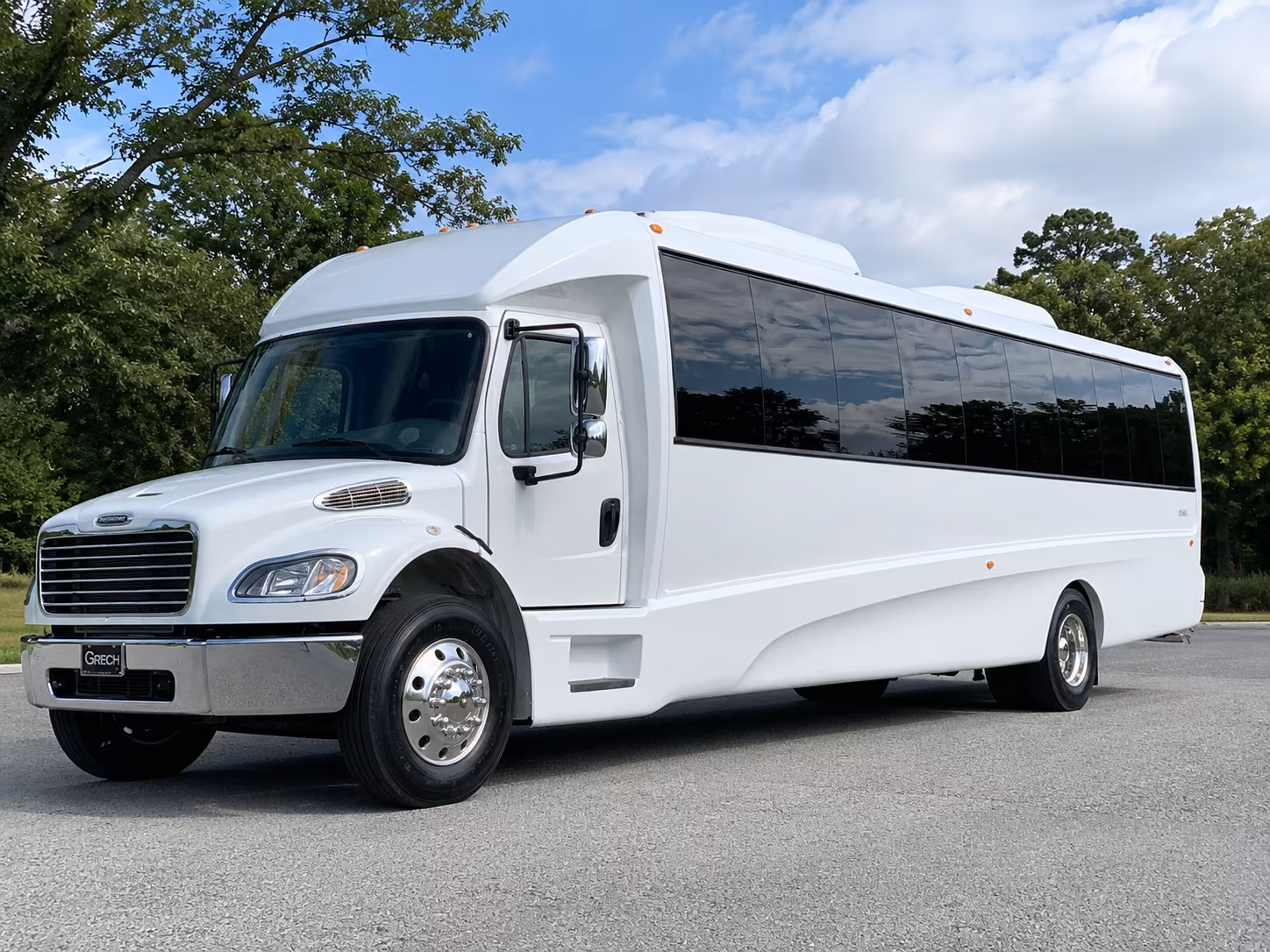 temecula wine country party bus rentals from lynwood